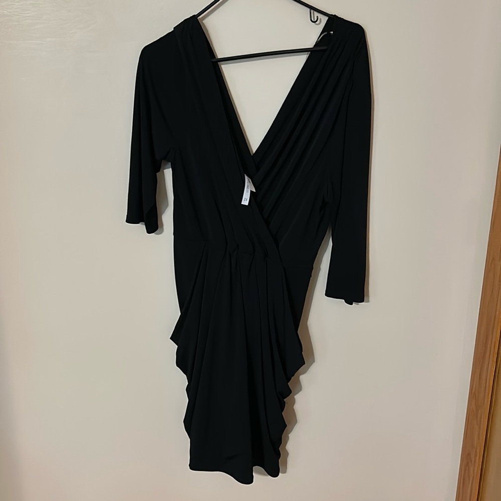 Haute fox V Neck Back Rouched Black Dress Size 2x